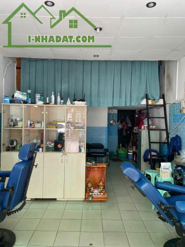 cần sang gấp mặt bằng vị trí siêu đẹp - 2