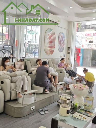 SANG NHƯỢNG SPA RUBY – MẶT TIỀN ĐẸP, CHỈ VIỆC VÀO KINH DOANH  Do chuyển địa điểm về Quận - 1