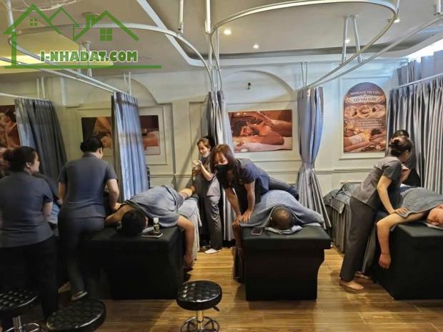 SANG NHƯỢNG SPA RUBY – MẶT TIỀN ĐẸP, CHỈ VIỆC VÀO KINH DOANH  Do chuyển địa điểm về Quận - 3