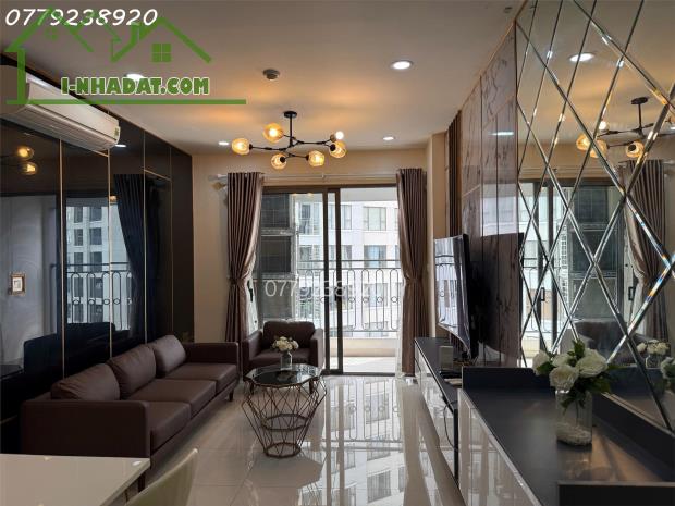 Cho thuê căn hộ Saigon Royal Residence 82m2 ban công view thoáng,23,5tr/th có thương lượng