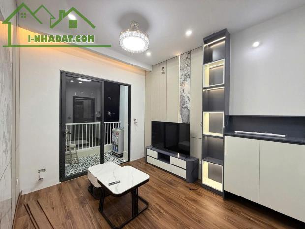 Bán Chung Cư KĐT Việt Hưng, DT 36m x 1 ngủ, 2.5 tỷ đồng