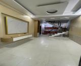 Bán nhà 3 tầng khu phân lô phố Khúc Thừa Dụ diện tích 36m2 giá 2,55 tỷ