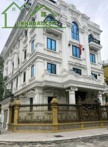 Cho thuê nhà, Chùa Láng, Nguyễn Chí Thanh, THANG MÁY, 327m2x 4T -62 tr