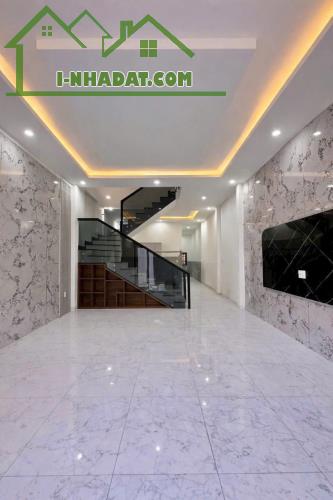 Bán nhà lầu gần Cây Xăng Đức Hưng - 90m2 thổ cư, sổ hồng riêng, 1ty75 - 1