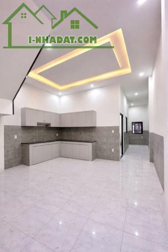 Bán nhà lầu gần Cây Xăng Đức Hưng - 90m2 thổ cư, sổ hồng riêng, 1ty75 - 2