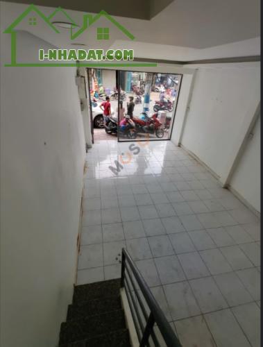 Cho thuê rẻ nguyên căn 4 x 8m 1 trệt 1 lầu CMT8 Quận 3 TP.HCM - 4