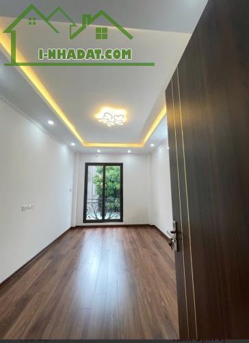 Bán nhà đông dư mới xây 5 tầng - 4