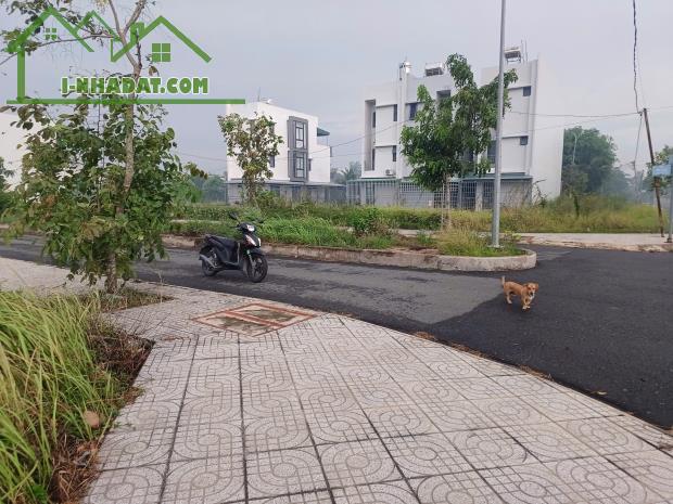 bán lỗ 200tr lô đất làng sen ngay góc ngã 4 trục chính sổ hồng - 3