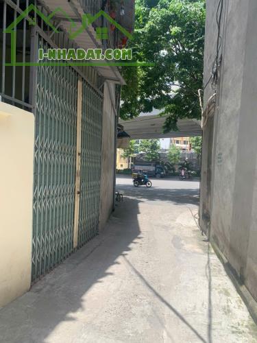 BÁN ĐẤT MẶT PHỐ PHẠM VĂN ĐỒNG CẠNH CV HOÀ BÌNH. 98M2. LÔ GÓC MT 9.3M. 44.8 TỶ - 2