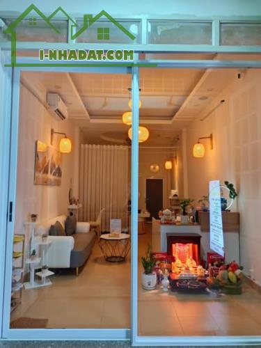SANG GẤP SPA Ở TÂN BÌNH, HỒ CHÍ MÌNH GIÁ 200 TRIỆU CÒN THƯƠNG LƯỢNG