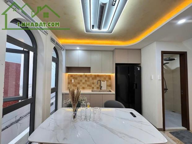 🏡 NHÀ MẶT TIỀN GẦN LÊ VĂN SỸ, Q.3 – 23M² – 5 TẦNG – 5.X TỶ - 2