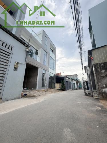 BÁN ĐẤT 1/ BƯNG ÔNG THOÀN GẦN LIÊN PHƯỜNG- PHÚ HỮU - Q 9- 81M CHỈ 4,6TỶ