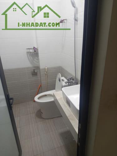 Chính chủ bán căn nhà 36,4 m2, ở ngõ 896 phố Nguyễn Khoái, phường Thanh Trì, quận Hoàng - 4