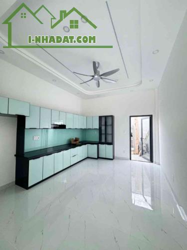 Nhà mới xây - Đình Phong Phú - HXH - 5 tầng - 76m2 - 8.59 tỷ - 3