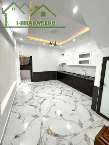 NHÀ ĐẸP 3.5 TẦNG MẶT ĐƯỜNG NHỰA 12M TRỤC CHÍNH DẪN VÀO KHU CHUNG CƯ ĐỒNG CHUỐI - 2