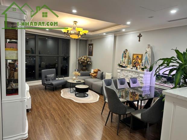 Bán căn hộ 4PN cao cấp Sunshine Garden - 140m2 - Full nội thất - Sát Times City - View đẹp - 2