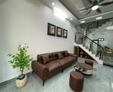 Cho thuê nhà phố Văn Cao, DT: 55m2, 4 ngủ full đồ.