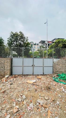 ĐẤT, MẶT ĐƯỜNG, NGUYỄN VĂN HUYÊN, CẦU GIẤY-VẢI HÈ-KD-Ô TÔ: 173/300M, MT 14M, GIÁ  95 TỶ. - 2