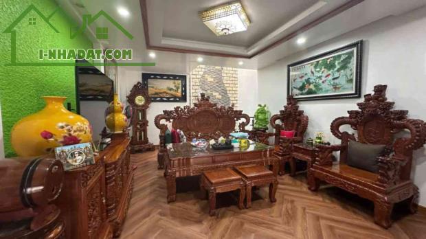 Nhà 4,5 tầng tuyến 3 Lê Hồng Phong - 4 phòng ngủ khép kín - Chỉ 6,9 tỷ