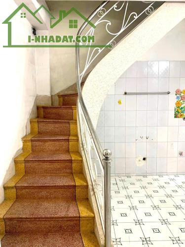 🔥 CHO THUÊ NHÀ 2 TẦNG SÂN CỔNG RIÊNG NGÕ LÊ LAI - 3