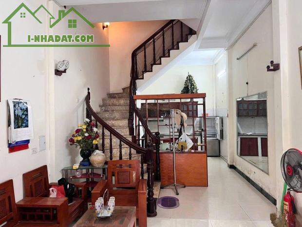 Cho thuê nhà phố Lý Thường Kiệt, Hà Đông 40m x 4T (4 ngủ) Ô TÔ giá 12.5 triệu - 2