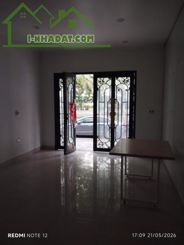 Cho thuê Kiot chân toà chung cư khu ĐTM Mỹ Đình 24m 7 triệu