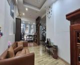 CĂN HỘ 130M - VĨNH PHÚC/ BA ĐÌNH - NHÀ ĐẸP - LÔ GÓC - 3 PN RIÊNG BIỆT - OTO ĐỖ VÒNG QUANH
