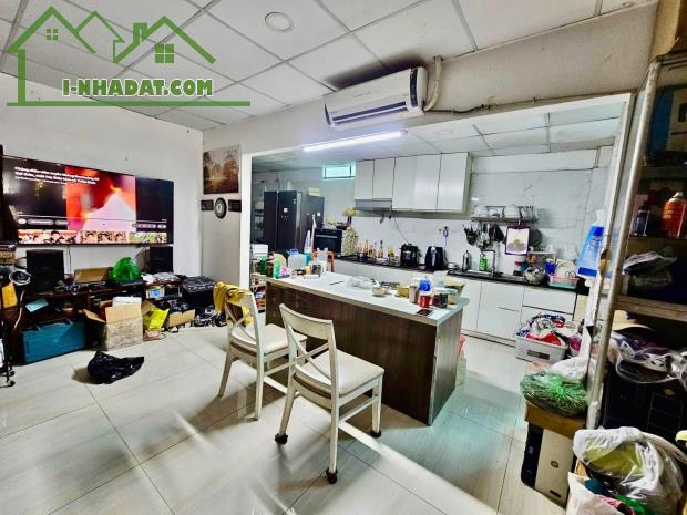 Bán nhà Hẻm 6m Thích Quảng Đức - gần Nguyễn Kiệm vào, 6,2x27m, 2 tầng, 1 chủ, 21,5 Tỷ. - 3