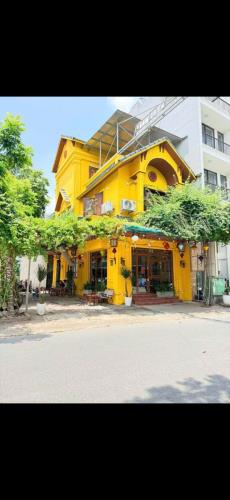 Chính chủ cần sang nhượng quán cafe lô góc kinh doanh 2 mặt tiền vị trí tuyệt đẹp - 1