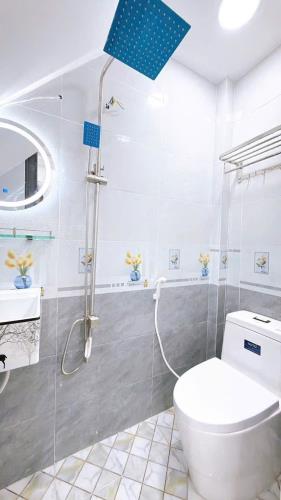 NHÀ MỚI ĐẸP Ở NGAY ĐƯỜNG TÔN ĐẢN DT48M2 CHỈ 2 TỶ 650 - 4