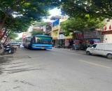 Cho thuê nhà mặt phố Hàng Mã 47m x 5T, lô góc.