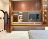 CHDV 11 PHÒNG 4 TẦNG THANG MÁY - HỢP ĐỒNG KHOÁN 100 TRIỆU/THÁNG