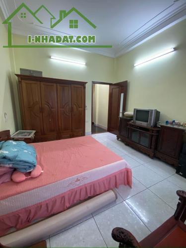 BÁN NHÀ ĐẸP- 4 TẦNG - TỔ 25, TRUNG TÂM ĐÔNG ANH - NGÕ THÔNG Ô TÔ - NHÌN LÀ ƯNG - 3