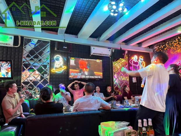 GÓC SANG NHƯỢNG QUÁN KARAOKE – PHỐ QUAN HOA, CẦU GIẤY , HÀ NỘI