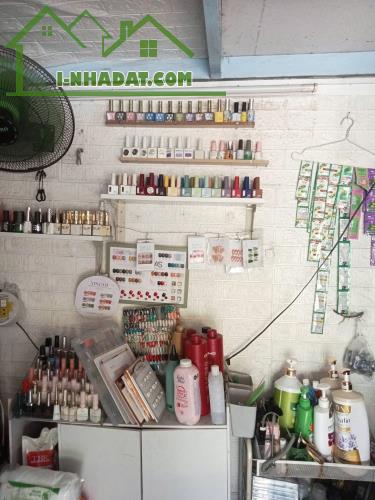 Cần sang nhượng tiệm nail và gội đầu đang hoạt động ổn định trên đường Bùi Thị Lùng, Hóc - 1