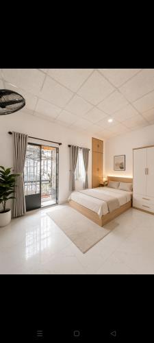 Chỉ hơn 6 tỷ Nhà Bình Thạnh, diện tích(5.3x10), hẻm xe hơi