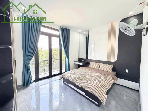 Biệt thự sân vườn - chỉ 1 tỷ hơn - gần chợ Thạnh Phú -SHR full thổ cư - 2