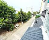 Gần Chợ Long Trường, Nhà 3 Tầng, 51m2, HXH 6 m , Chỉ hơn 5 đ xíu