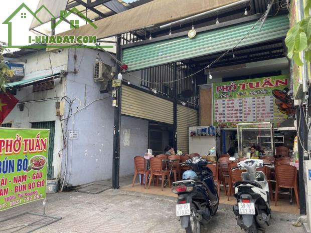 Tân Phú ! CHỐT NHANH ! SANG RẺ QUÁN PHỞ CHỈ 49tr , sân rộng 8m ( 10 bàn ) , Lề đường 4m,