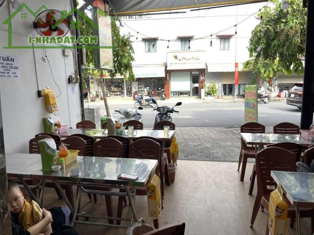Tân Phú ! CHỐT NHANH ! SANG RẺ QUÁN PHỞ CHỈ 49tr , sân rộng 8m ( 10 bàn ) , Lề đường 4m, - 2