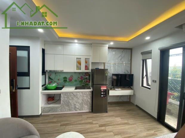 Cho thuê căn hộ Phố Trích Sài, Tây Hồ, tầng cao ban công view thoáng 1 phút đi bộ tới hồ. - 2