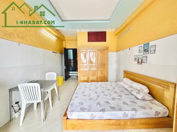 Phòng cho thuê Full NT, Ban công riêng, Free phí DV - Vị trí vàng Hẻm 183 Tôn Thất Thuyết - 2
