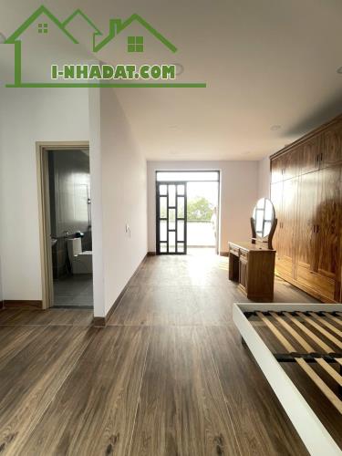 Siêu phẩm HXH Tân Hiệp 25 ,Hóc Môn, 4TxDT 128m2 ,Giá chỉ  10.5 tỉ (TL) - 4