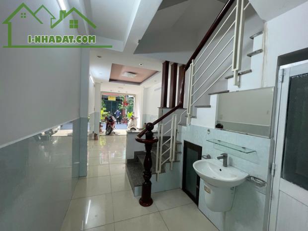 HẺM 8M - HUỲNH VĂN BÁNH - PN - 3 TẦNG BTCT - 4PN - KHU VIP VỪA Ở VỪA KD - 45M2 NHỈNH 9 TỶ - 2