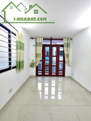 HẺM 8M - HUỲNH VĂN BÁNH - PN - 3 TẦNG BTCT - 4PN - KHU VIP VỪA Ở VỪA KD - 45M2 NHỈNH 9 TỶ