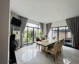 Cần bán siêu cấp biệt thự có tầng hầm rộng 490m2 tại Bình Thạnh góc 2 mặt tiền