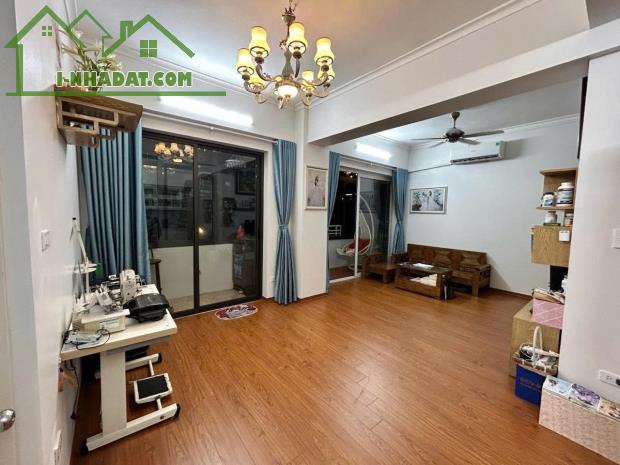 BÁN CHUNG CƯ NGUYỄN HOÀNG. 77M2 CĂN GÓC 2PN VIEW THOÁNG - GIÁ 5.9 TỶ - 2