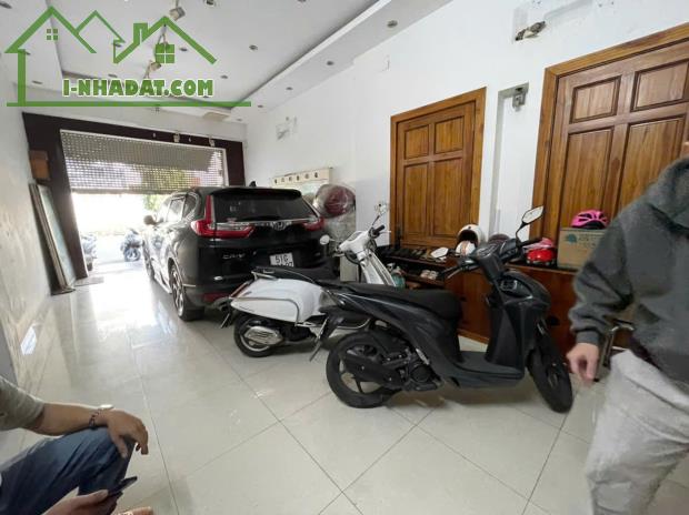 Ngay 6 Trường ĐH, nhà 3 tầng mới về ở liền, 97m2, gần Đỗ Xuân Hợp, Phước Long, SHR - 1