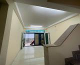 Căn nhà 4 tầng BTCT đủ 2 phòng ngủ, đường Nguyễn Tri Phương, Quận 10