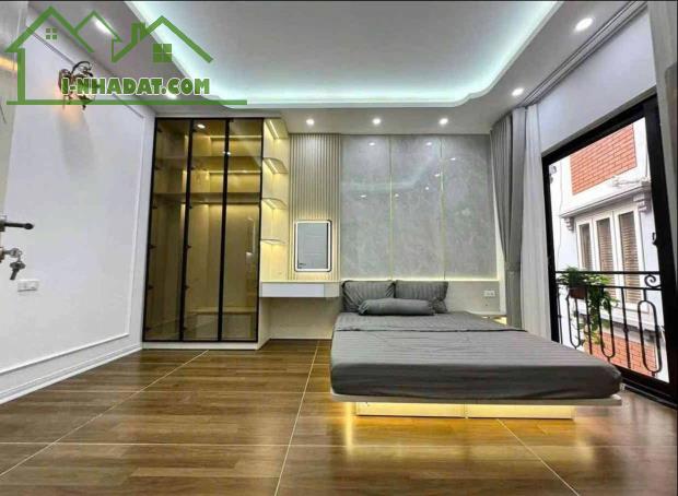 NHÀ PHÂN LÔ NGUYỄN CHÍ THANH – MT 6M – Ô TÔ ĐỖ CỬA – CÁCH PHỐ 50M – NHỈNH 22 TỶ